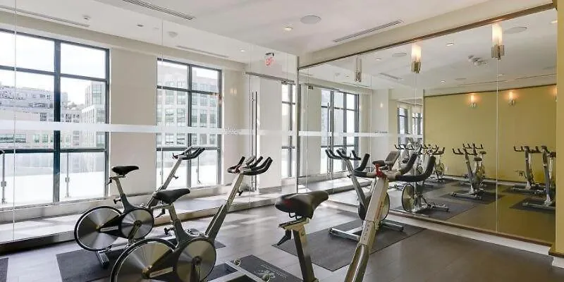Metropolis Loft Apartment Toronto